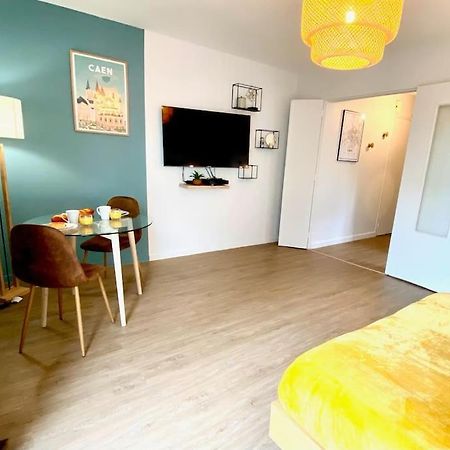 Pluton - Sils Apartment Caen Bagian luar foto