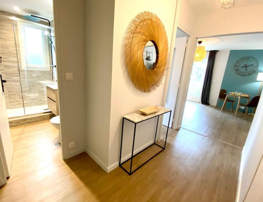 Pluton - Sils Apartment Caen Bagian luar foto